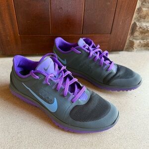 Size 8.5 Nike Tennis Shoes/Sneakers